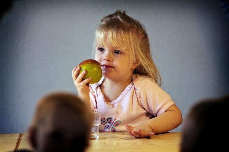 Det er meget dyrere at opretholde de samme levestandarder for en gennemsnitlig husholdning. 