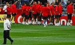 Alex Ferguson kan blive den næstældste manager, der vinder Champions League, hvis Manchester United sejrer i aften. 