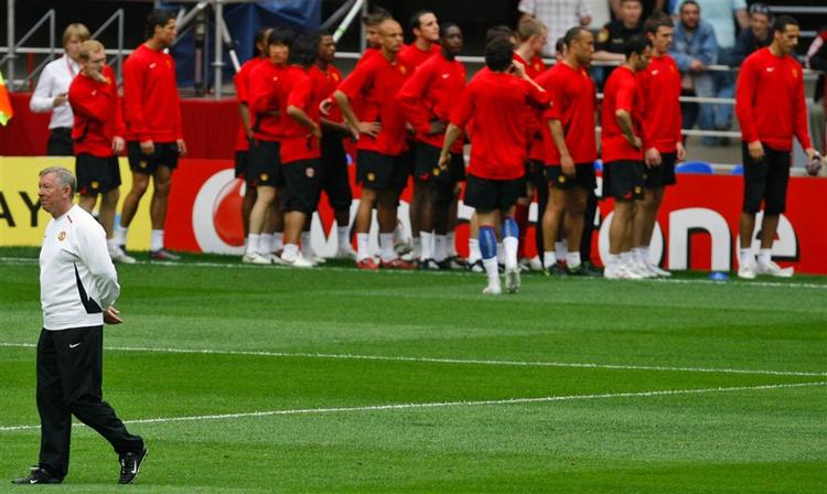 Alex Ferguson kan blive den næstældste manager, der vinder Champions League, hvis Manchester United sejrer i aften. 