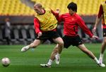 Paul Scholes var karantæneramt i finalen i 1999, mens Park Ji-Sung går glip af 2008-finalen. 