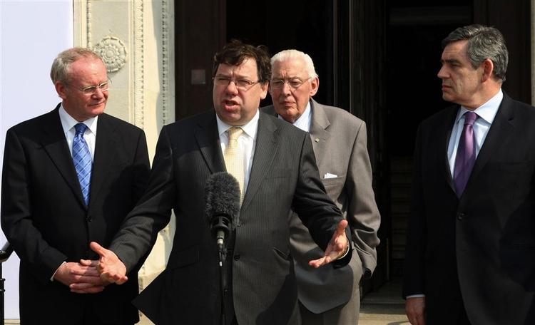 Irlands premierminister, Brian Cowen, taler varmt for, at irerne skal sige ja til den nye EU-traktat. Arkivfoto. 