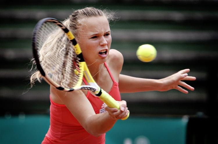 Caroline Wozniacki ser frem til det mulige møde med Ana Ivanovic. 