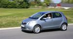 Politikens Helle Sindal prøver at køre  økonomisk i en Toyota Yaris dieselbil. 