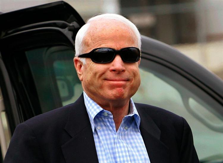 McCain er er »væsentligt yngre end sin kronologiske alder« ifølge CBS. 