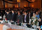 Deltagerne i dagens donorkonference i Yangon holder et minuts stilhed til minde om ofrene for cyklonen, der ramte Myanmar for tre uger siden. 