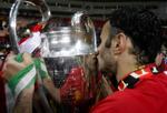 Ryan Giggs kyssede Champions League-trofæet  for anden gang i Moskva. I 1999 vandt Giggs turneringen efter en 2-1-sejr over Bayern München i Barcelona. 