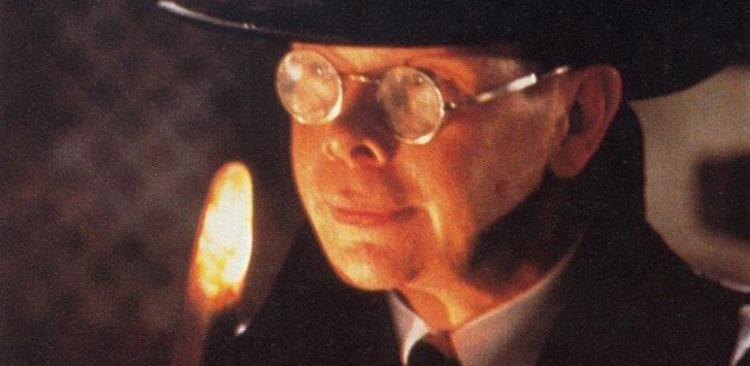 Sadistisk og alligevel komisk figur. Arnold Toht er den bedste/værste skurk i samtlige Indiana Jones-film. 