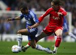 Kommende klubkammerater? Chelsea er angiveligt interesseret i at løbe Fernando Torres, men Liverpool afviser alle spekulationer. Arkivfoto. 