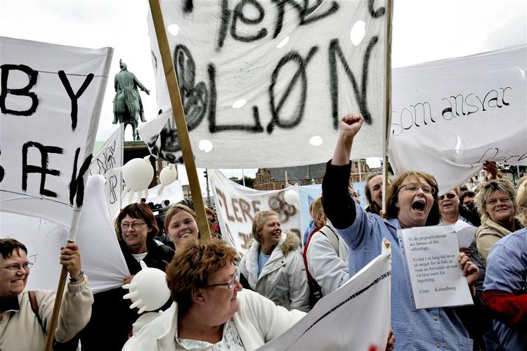 De kommunalt ansatte FOA-medlemmer har accepteret forliget mellem FOa og KL 