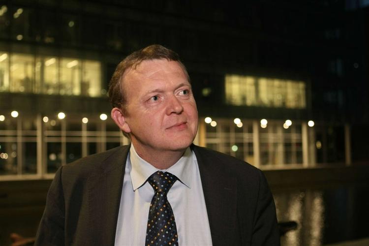 Finansminister Lars Løkke Rasmussen (V) mener, kommunerne skal omlægge indkøb og administration. Arkivfoto. 