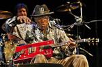 Et ikon i rockens historie er afgået ved døden. Bo Diddley blev 79 år. Arkivfoto. 