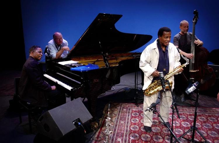 Musikerne Wayne Shorter, Herbie Hancock, Dave Holland og Brian Blade under koncerten på Det Kongelige Teaters Gamle Scene under Copenhagen Jazz Festival 2004 (arkivfoto). 