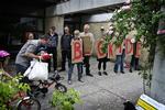 »Det kunne I godt have varslet«, raser Michael Krakauer (til venstre) mod demonstranterne ved Børnehuset i Holte. 