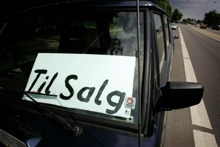 Ser du et »til salg« skilt i det virkelige liv, går du ud fra, at bilen reelt er til salg. Men på nettet behøver det ikke hænge sådan sammen. Her kan seks ud af ti annoncerede biler allerede være solgt. 
