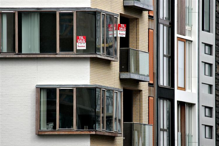 Boligejerne kan kappe 10-15 procent. af restgælden, hvis de skifter gamle 30-årige 4 og 5 procent realkreditobligationer ud med nye 7 procent obligationer. 