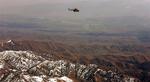 En pakistansk helikopter over stammeområderne på grænsen til Afghanistan. 