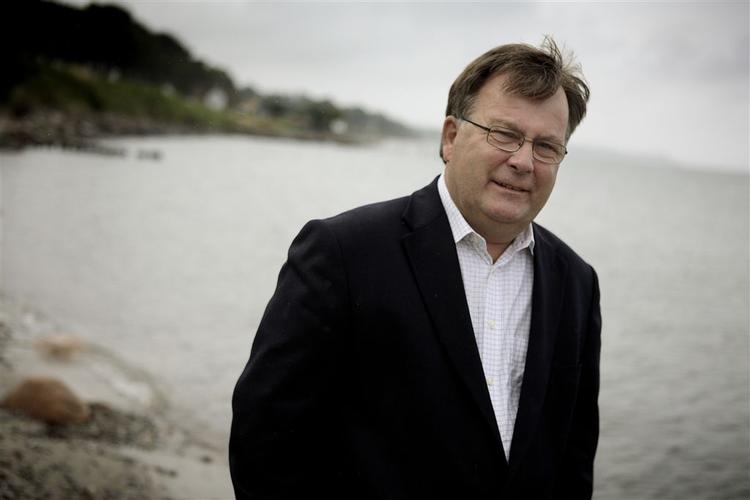 Claus Hjort Frederiksen (V) har været vært for 34 møder med Venstre og Liberalt Forum, som Beskæftigelsesministeriet har betalt. Det er en fejl. 