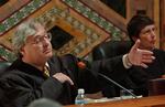 Højesteretsdommer Alex Kozinski var i færd med at dømme en retssag om pornografiske videoer, da amerikanske medier henledte opmærksomheden på dommerens hjemmeside, der indholdte videoer og billeder af »pornografisk karakter«. (arkivfoto). 