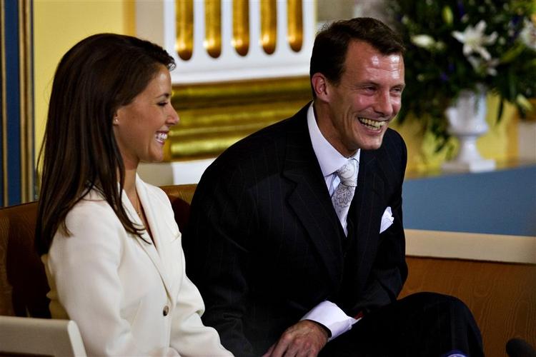 Pressemøde i forbindelse med forlovelsen 3. oktober sidste år. 