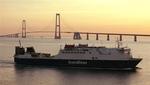 Solnedgang over Storebæltsbroen kort før åbningen i 1998. Arkivfoto. 