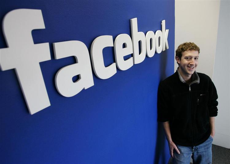 Facebook har gået sin sejrsgang, men nu skal der et nyt design til, mener firmaets ledelse. Det skal give brugerne bedre styr på, hvem der får adgang til deres personlige oplysninger. 