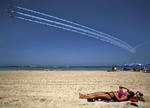 Israelske kampfly øver sig forud for en opvisning i Tel Aviv. Nu forlyder det, at de også har øvet sig i angreb på et atomanlæg i Iran. 