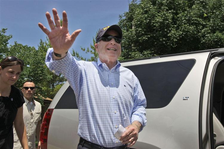 McCain ankom i går til Iowa. Et besøg, som statens guvernør helst havde undværet. 