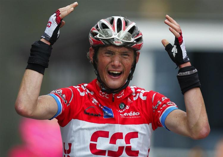 CSC's Fränk Schleck kom alene til mål i 2006 og vandt med 22 sekunder foran tyskeren Steffeb Wesemann. 