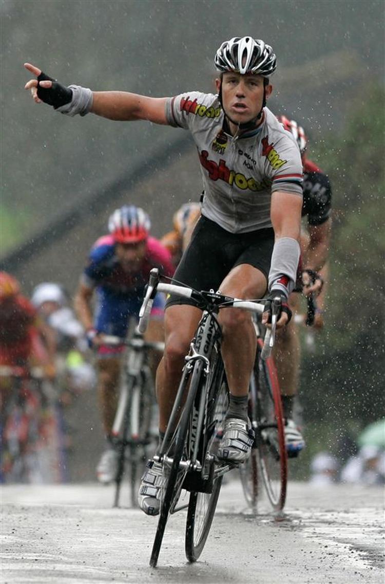 Kim Kirchen kom først over stregen i årets udgave af Fleche Wallonne. 