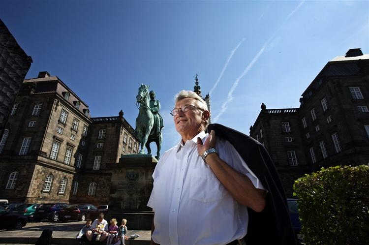 Jørgen Poulsen er ikke nødvendigvis fortid i Ny Alliance, selv om der er blevet udvekslet knubbede ord mellem ham og Naser Khader. I hvert fald hvis det står til formanden for Ny Alliance. 