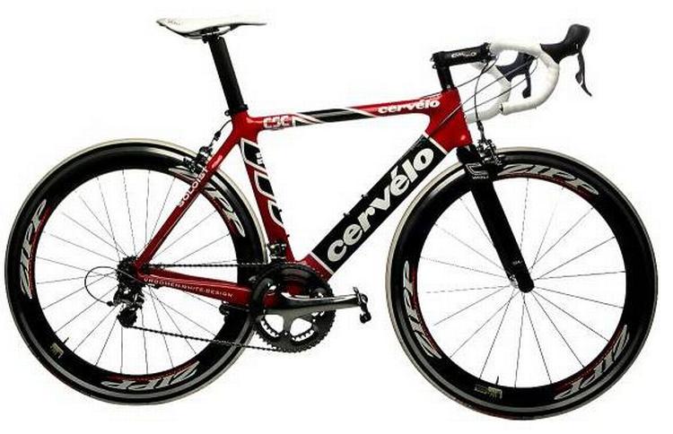 På canadiske Cervélo koster rammen i sig selv over 20.000, men så kører man også på den cykeltype som Team CSC benytter sig af. 