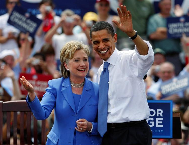 Hillary Clinton stillede op til et valgmøde for Barack Obama i byen Unity, hvor den tidligere førstedame opfordrede sine tilhængere til at støtte Obama. 