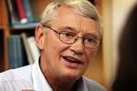 Snart fører han politik for Det Radikale Venstre, vurderer Hans Engell. 