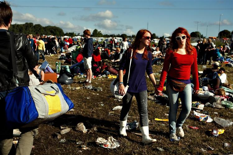 Prop de bedste venner, fed musik, masser af mennesker og det rigtige lejrudstyr i en blender og miks. Det er opskriften på en succesfuld festival. 