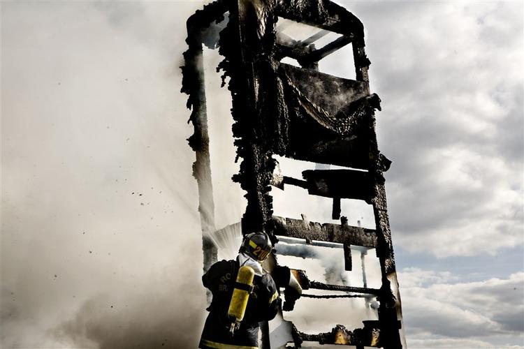 Politi og brandvæsen var hurtigt på stedet. 