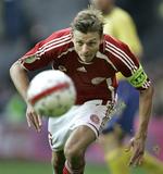 Den danske landsholdsangriber Jon Dahl Tomasson er måske på vej til Feyenoord, hvor han tidligere har haft succes. Arkivfoto. 