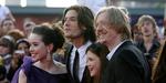 Skuespillerne Anna Popplewell, Georgie Henley og Ben Barnes samt instruktøren Andrew Adamson til premieren på Narnia i London. 