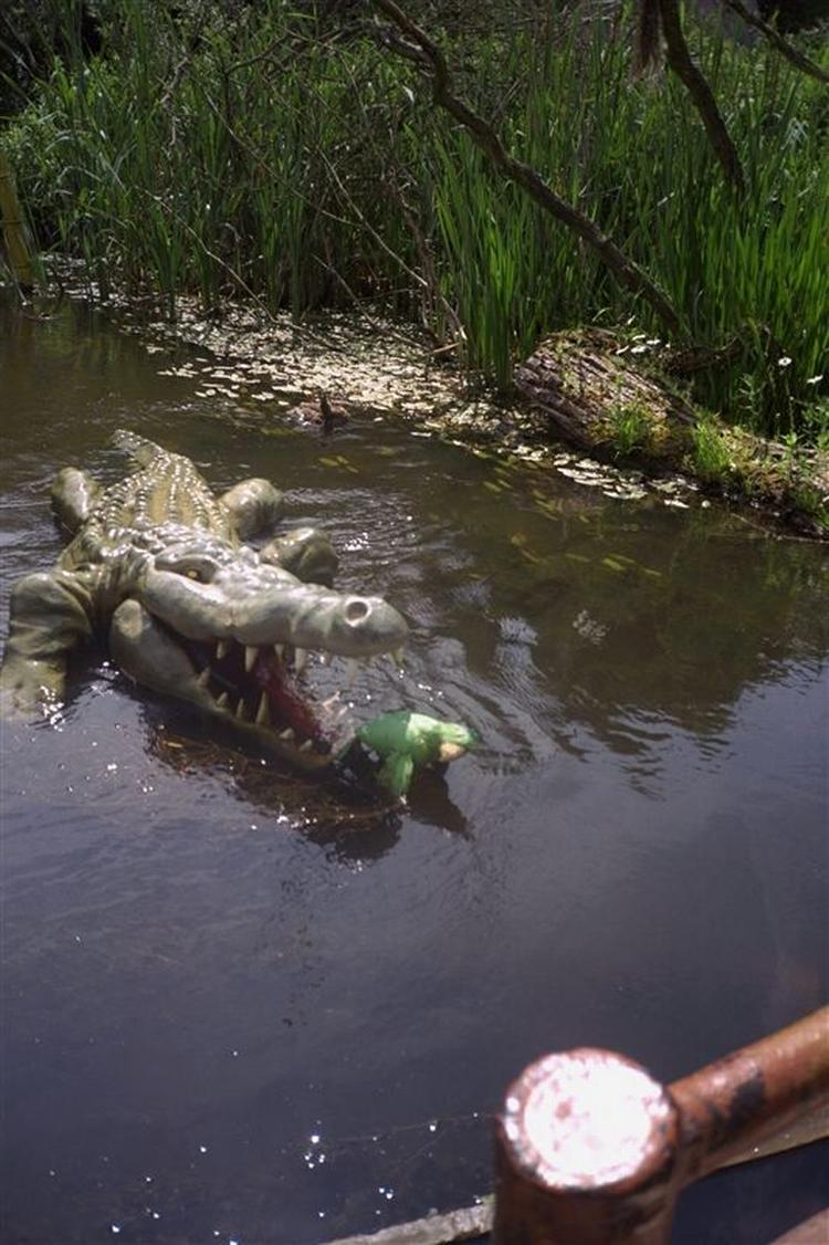 En krokodille var løs i Østre Anlæg, så politiet  måtte tilkaldes. Arkivfoto af plastikkrokodille fra Sommerland Sjælland. 