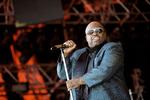 'Er I klar til at have det godt?', lød første spørgsmål fra den store charmør Cee-Lo, som var chef-gøgler for Gnarls Barkleys underholdende koncert fredag eftermiddag. 