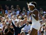 Venus Williams smilede glad, da hun for femte gang vandt finalen i Wimbledon. 