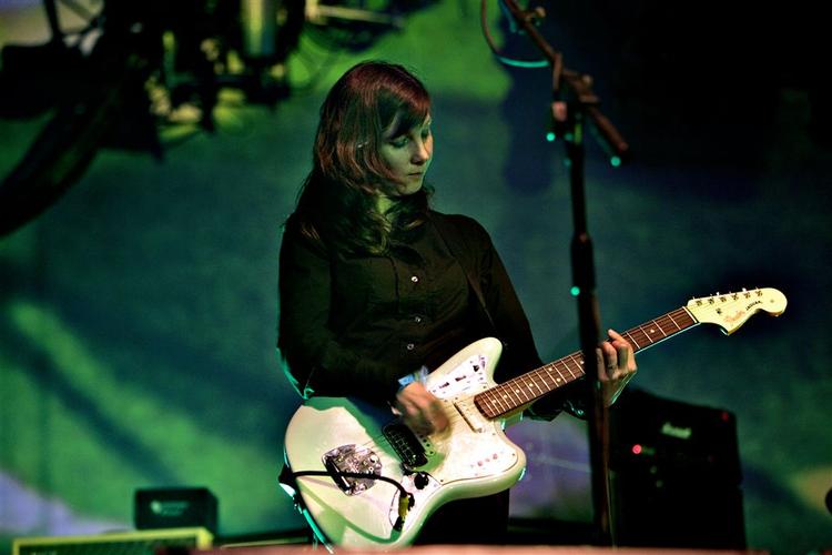 My Bloody Valentine spillede smukt, men så højt at nuancerne forsvandt. 