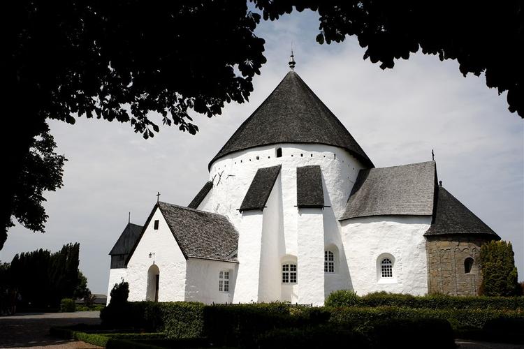 Spar penge og luk flere kirker. Sådan lyder beskeden fra politiken.dk's læsere. - Arkivfoto: 