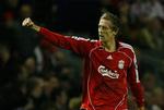 Peter Crouch scorede det første og det sidste mål i Liverpools rekordsejr. 