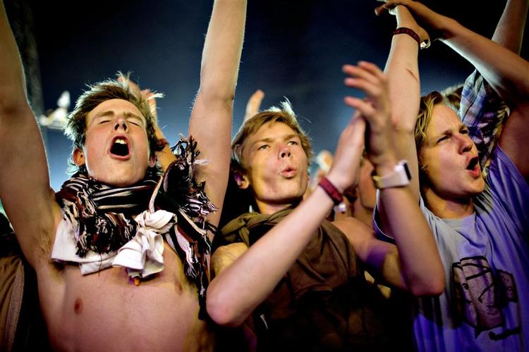 Årets Roskilde Festival får fem hjerter af læserne. 