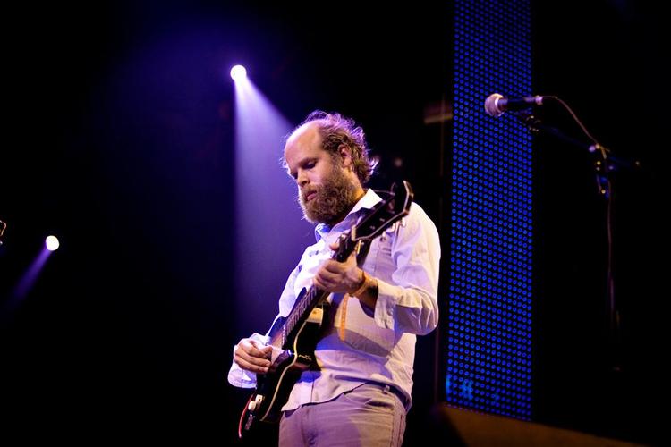 Det er ikke navlepilleri, når Bonnie 'Prince' Billy synger om sin tykke mave i en kærlighedssang. Han finder stor visdom om døden, kærligheden og erotikken i sit flæskede navlehul. 