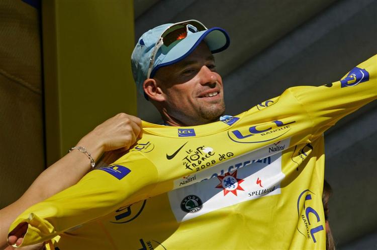 Stefan Schumacher soler sig nu som førstemand i Tour de France. 