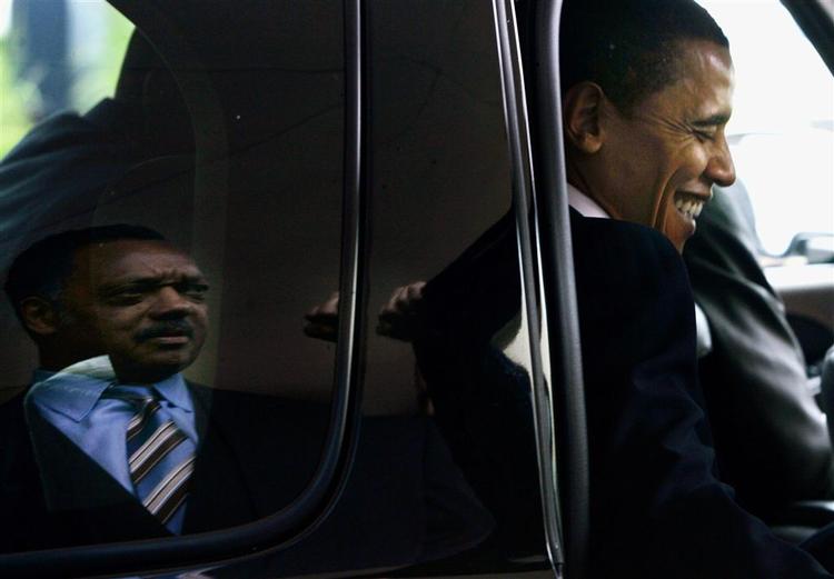 Hov, det må du virkelig undskylde. Jackson (tv.) og Barack Obama (th.) på arkivfoto. 