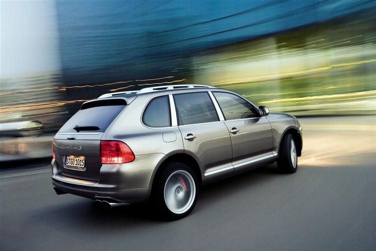 Porsche Cayenne-ejere slipper for at betale forhøjede bompenge i London. 