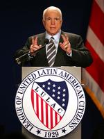 John McCain står til 41 procent af de amerikanske vælgeres stemmer. 