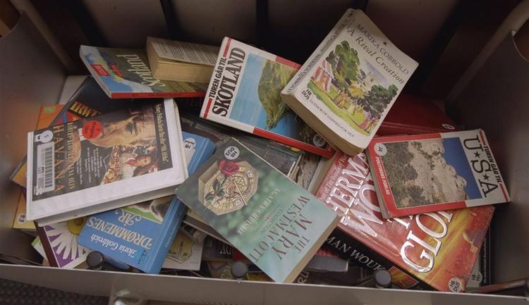 Det seneste år, hvor de nye kommuner har nedlagt i alt 131 biblioteksfilialer, er bogbestanden faldet med hele 9 procent. Arkivfoto 